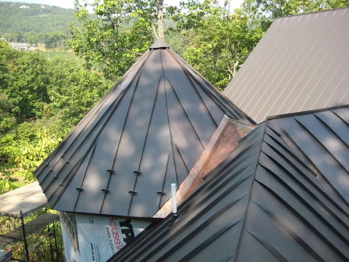 Professional Gutter Cleaning by Craftsman Roofing in Scribner
